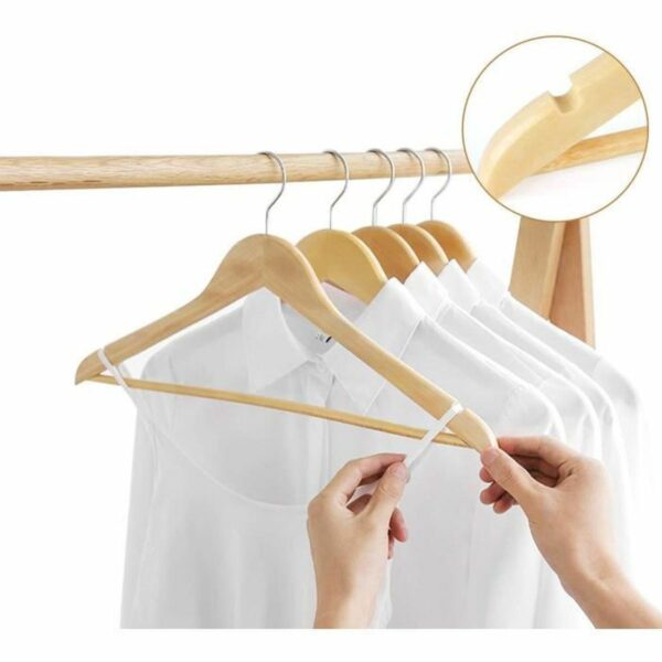 cintre vêtements en bois