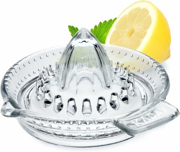 https://www.goodcoproximity.com/produit/presse-agrume-en-verre-pour-orange-citron-14-cm/#:~:text=Description-,Presse%20Agrume%20en%20Verre%20Pour%20Orange%20Citron%2014%20cm,-Notre%20presse%2Dagrumes