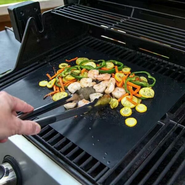 Revêtement antiadhésif résistant à la chaleur : le tapis de barbecue est résistant à la chaleur jusqu’à 260 ℃/500 °F